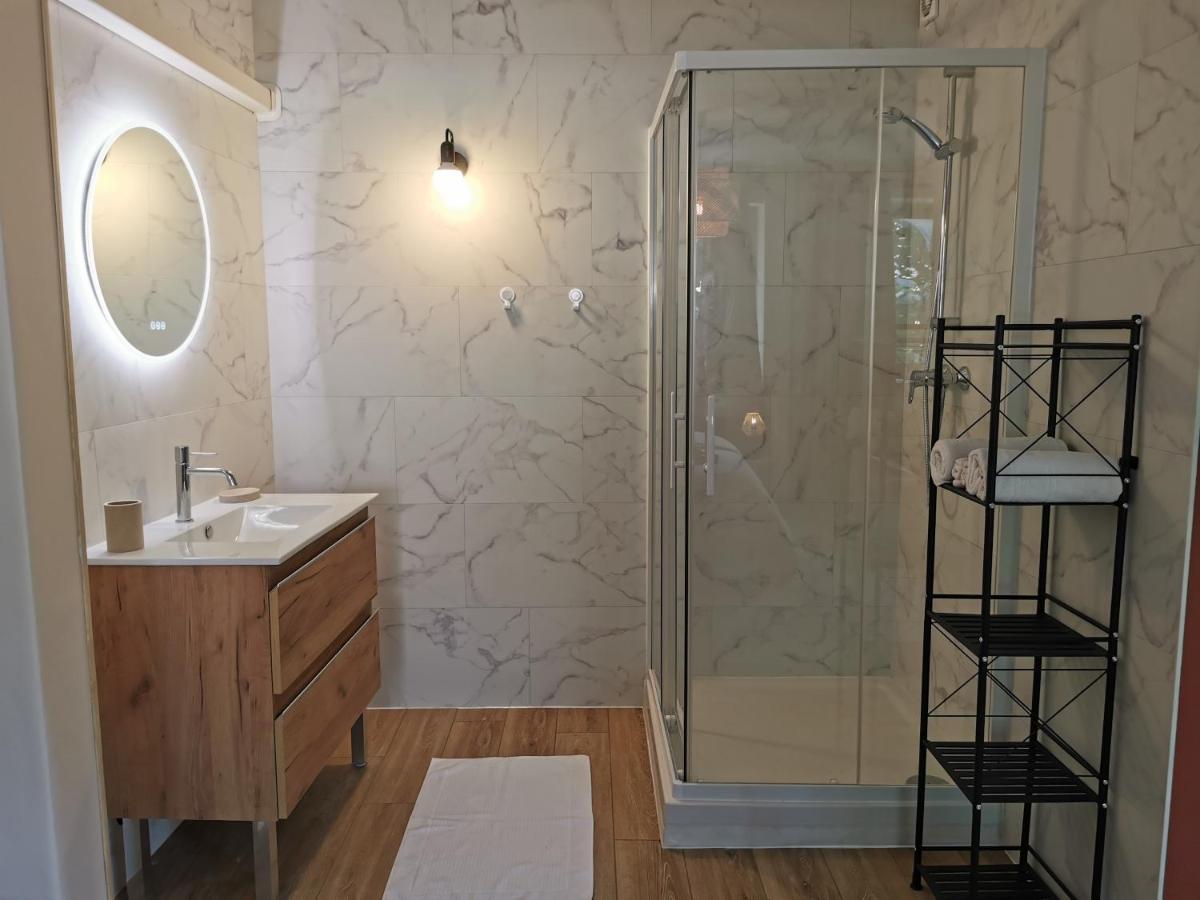 Studio Confort - Clim - Ascenseur Cavaillon Bagian luar foto
